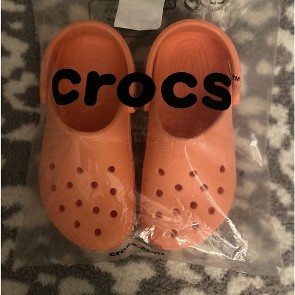 🐊 Crocs - Picture 4 of 8